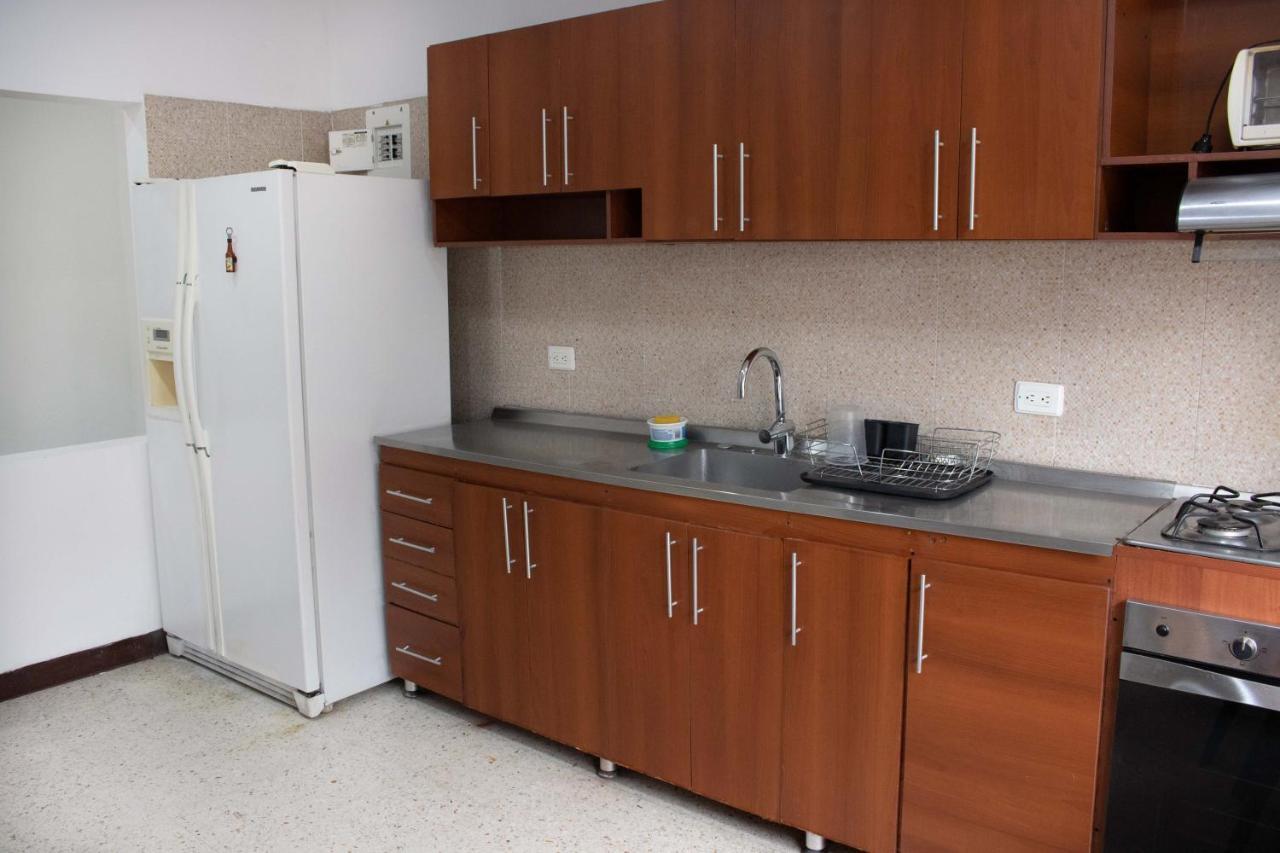 Apartamentos Limonar كالي المظهر الخارجي الصورة